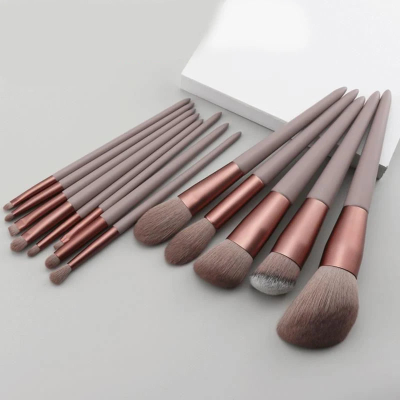 13-Piece Professional Makeup Brush Set with Travel Bag – Soft Bristle Collection