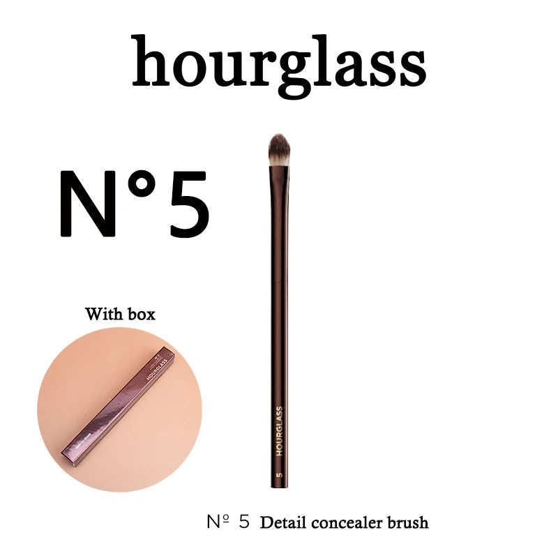 Seamless Finish Concealer Brush Angled Concealer Brush Face Buildable Coverage Liquid Cream Concealer Makeup Tool