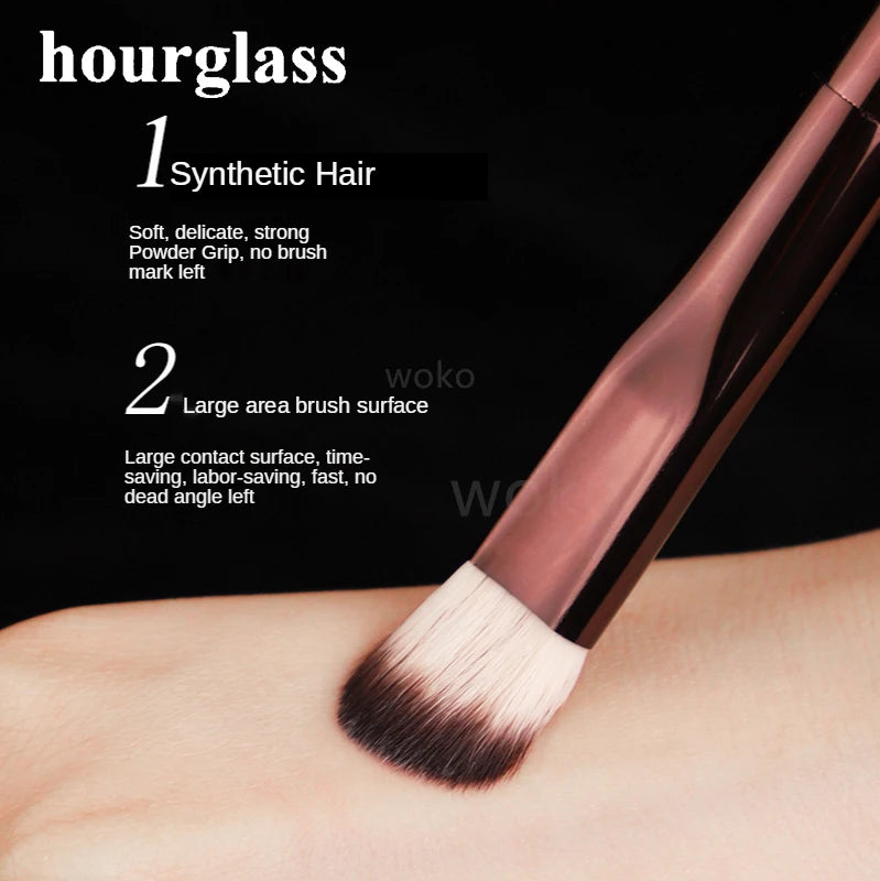 Seamless Finish Concealer Brush Angled Concealer Brush Face Buildable Coverage Liquid Cream Concealer Makeup Tool