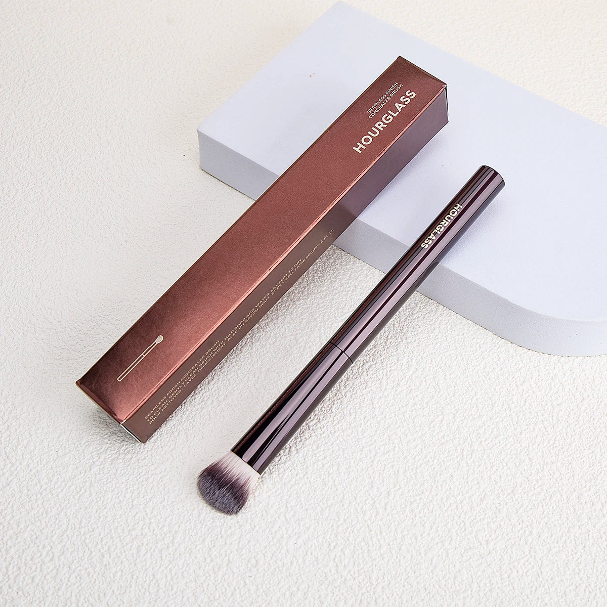 Seamless Finish Concealer Brush Angled Concealer Brush Face Buildable Coverage Liquid Cream Concealer Makeup Tool