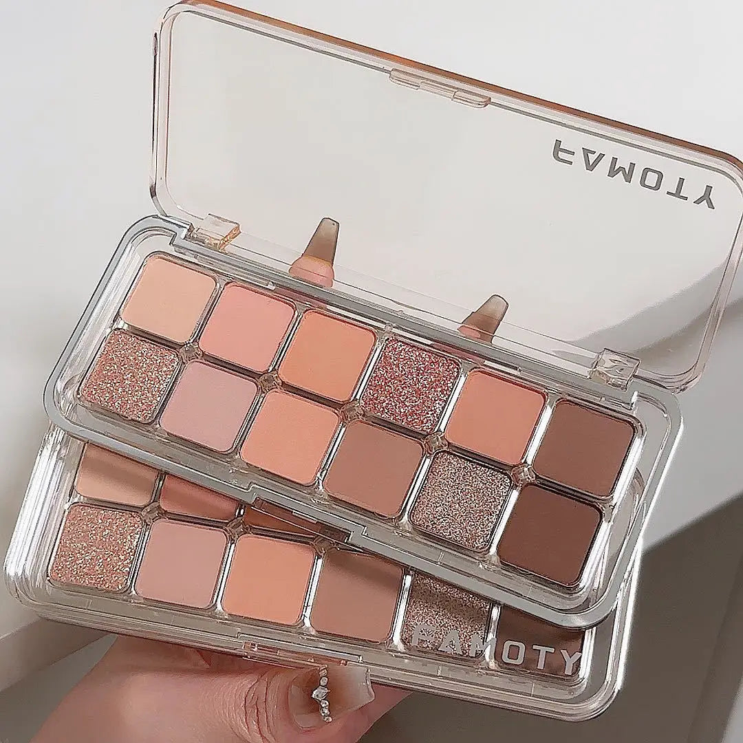 12-Colour Matte Eyeshadow Palette – Earth Tones, Long-Lasting & Blendable