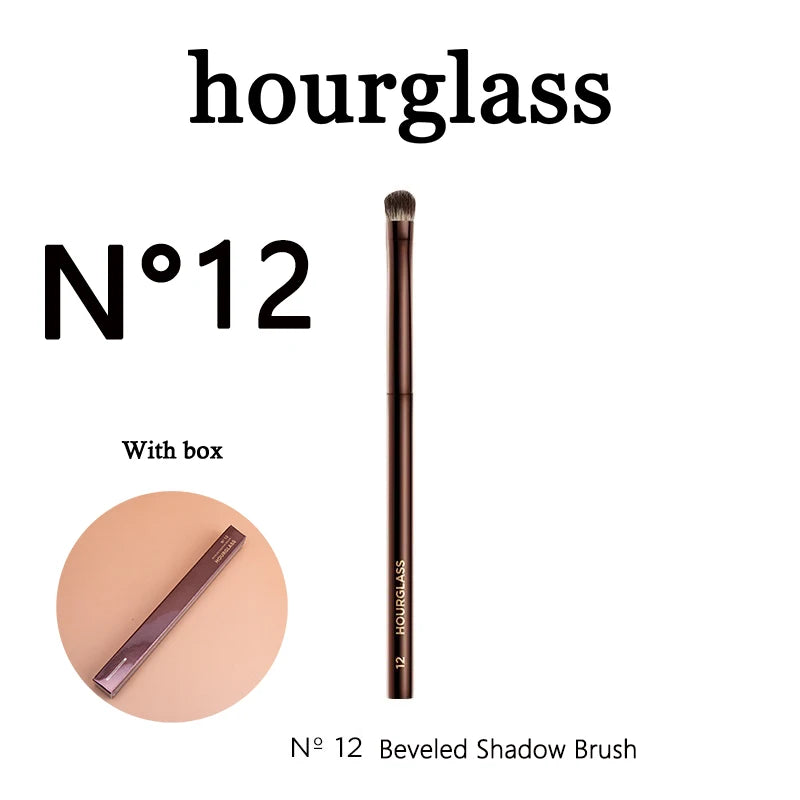Seamless Finish Concealer Brush Angled Concealer Brush Face Buildable Coverage Liquid Cream Concealer Makeup Tool